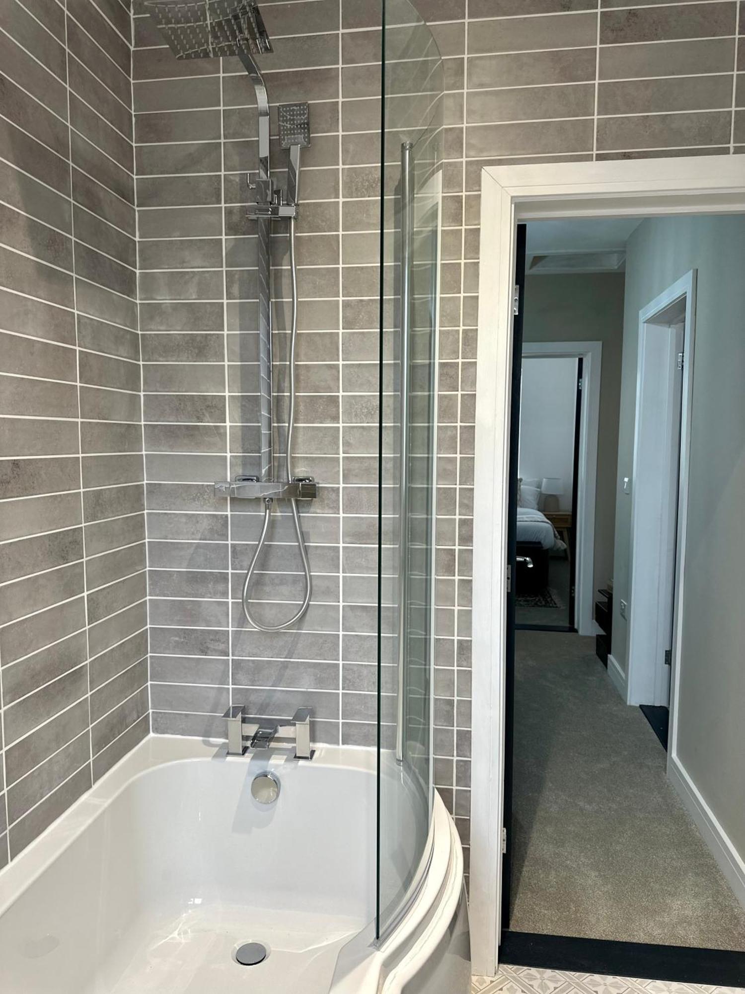 Clover Lodge Portsmouth Luxury Home With Off Road Free Parking Exteriér fotografie
